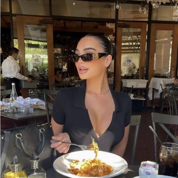 Balenciaga Dynasty Rectangle Sunglasses in Black - Picture 4 of 6